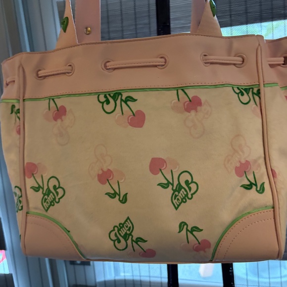 Juicy couture cherry daydreamer